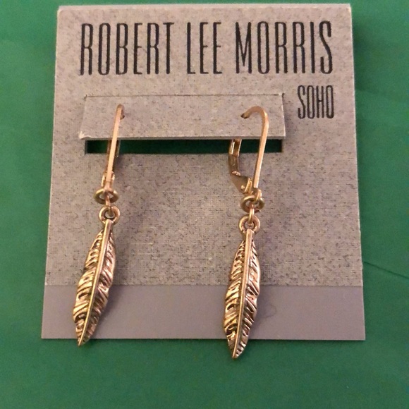 Robert Lee Morris Soho Gold Tone Textured Metal Feather Drop Earrings NWT - Picture 3 of 11